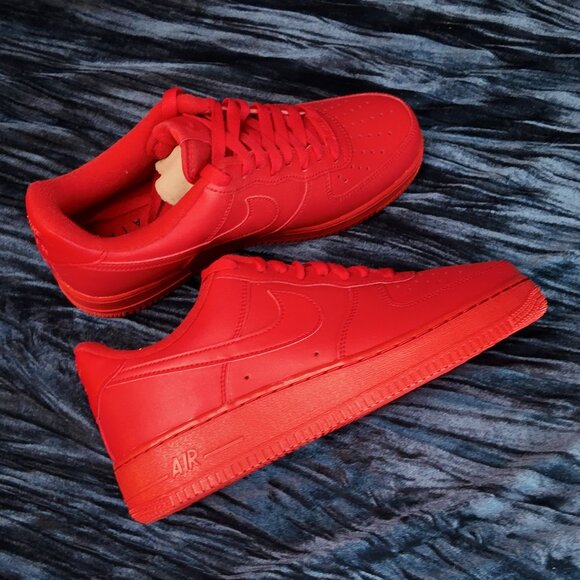 Nike Air Force 1 low, triple red, size 8.5 - Picture 1 of 6